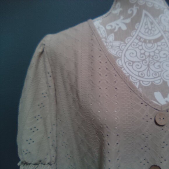 Bloomchic Top - Picture 4 of 5